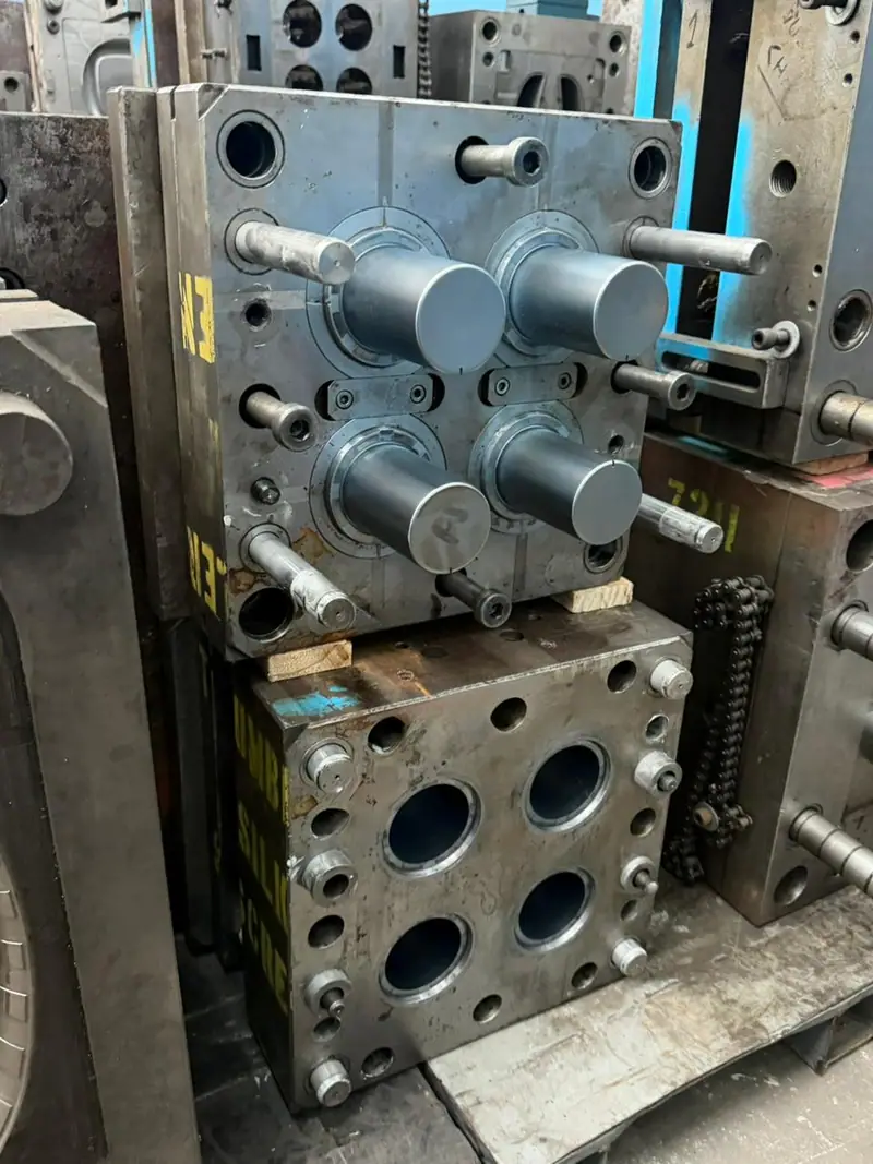 Molde de injeção para copo com peça de 60 g — vista 4