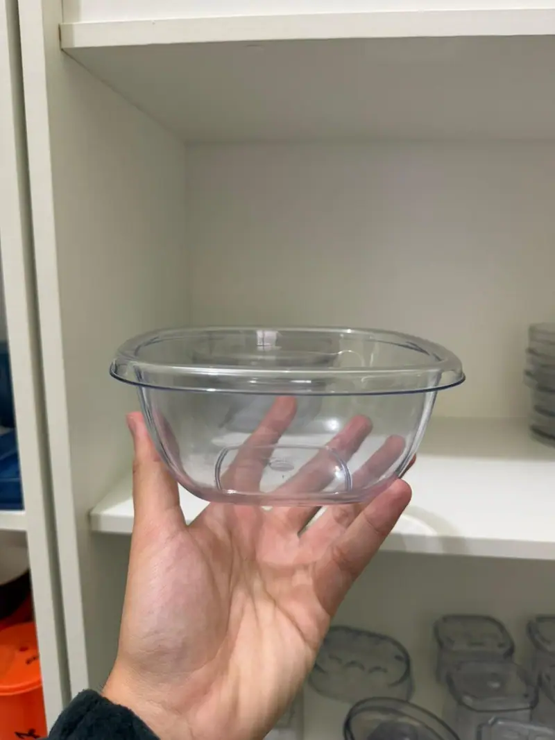 Peça plástica injetada a partir do molde para vasilha pequena — detalhe 4